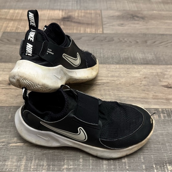 Nike Kids Black and White Slip-On Sneakers - Picture 2 of 5